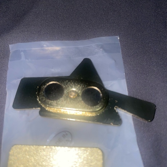 Drunk elephant pin - Picture 8 of 8